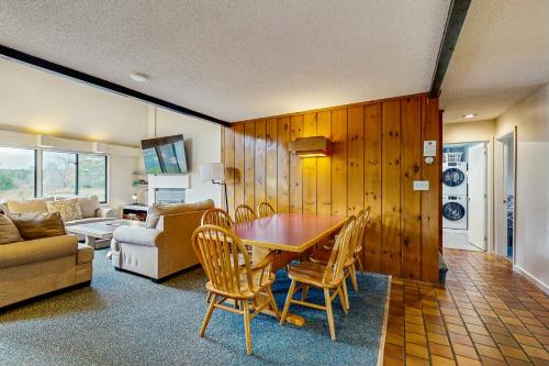 Village Green Unit 1A in Stowe, USA