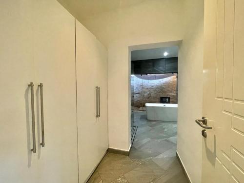 Baño, Amber Villas Diani in Mombasa