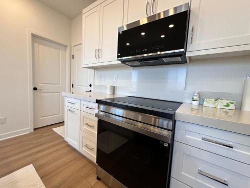 4 Bed Large House in San Diego Amazing Amenities in Ocean View Hills