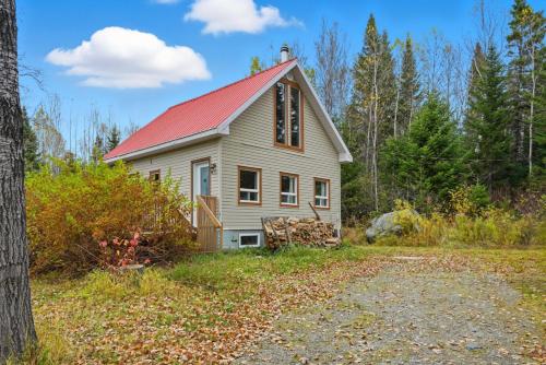 The Tiny Cozy Retreat in Saint-Paul-De-Montminy (QC)