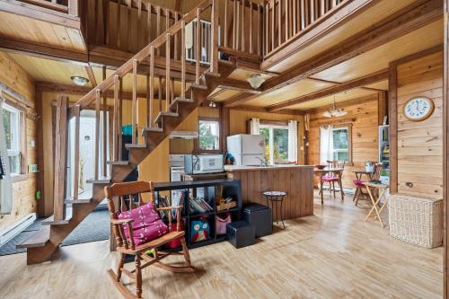 The Tiny Cozy Retreat in Saint-Paul-De-Montminy (QC)