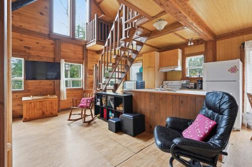 The Tiny Cozy Retreat in Saint-Paul-De-Montminy (QC)