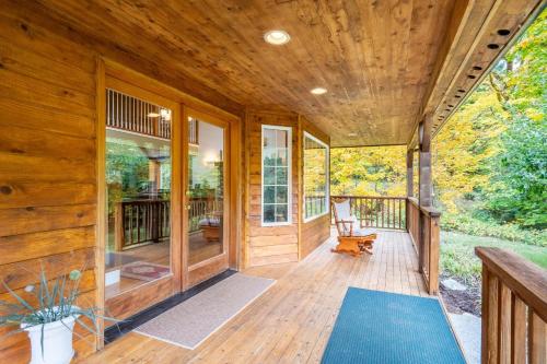 Custom Crafted Forest Retreat with Pond on 5 Acres - image 3