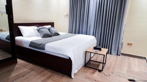 DAV Hills Apartments in อมาซามัน