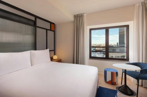 room detail thumbnail 0