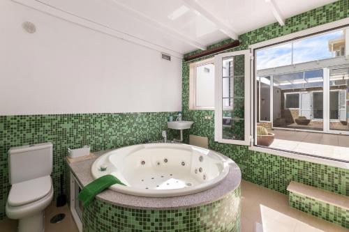 浴室, Villa Beyond Lanzarote in 聖巴多羅梅