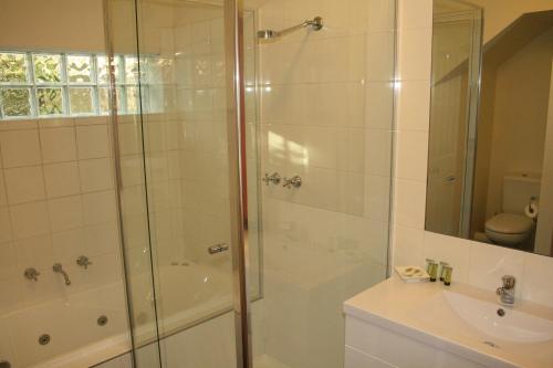 One-Bedroom Apartment - Woodsmoke