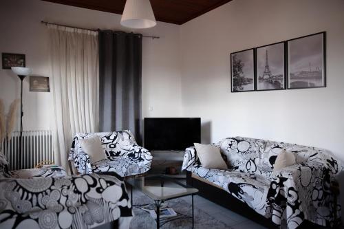 My Sweet Home - Χάρμα