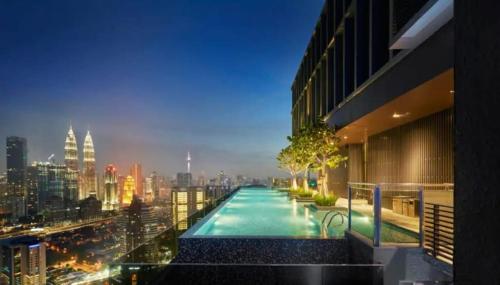 Expressions Suite by Rudiman in ตีติวังซา