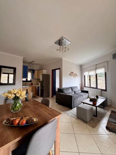 Mountain View Apartments in คาลาไรทา