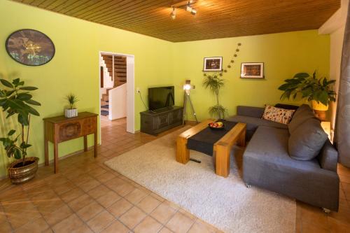 One-Bedroom Apartment with Garden View