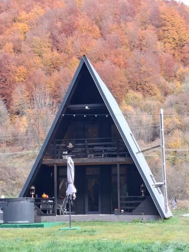 . Escape Remeti - Aframe by the River