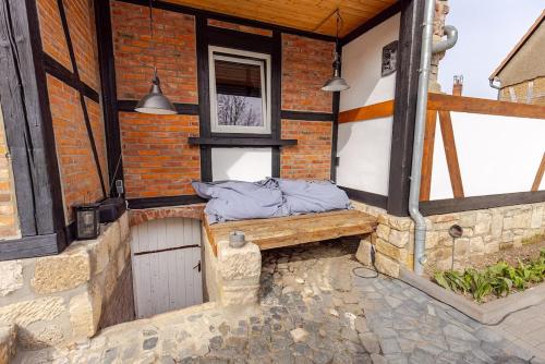 2 bedrooms, 3 beds