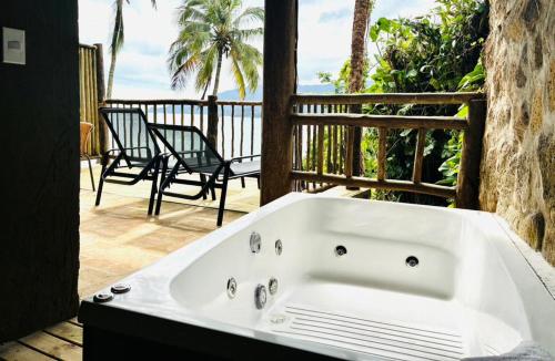 อ่างแช่น้ำร้อน, Hotel Boutique Ananas in หาดปอร์ติงโย