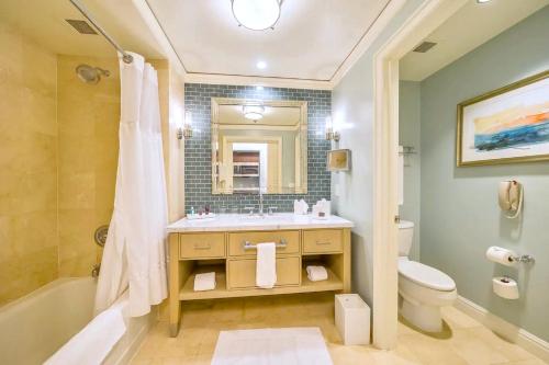 ฝักบัว, Modern Miami Suite Near the Beach in ตีย์ บิสเคย์น (ฟลอริดา)