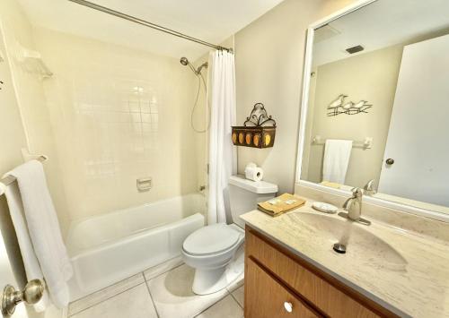 Pristine 2 Bed Condo Steps from Free Beach Access - image 38