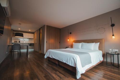 Double room, deluxe