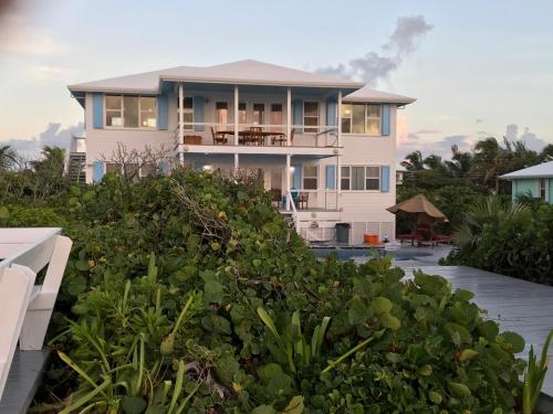 Southern Cross of the Abacos in Elbow Cay