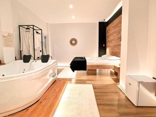 Гореща вана, Jacuzzi Studio Room in Шкодра
