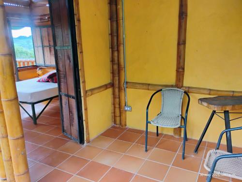 Aguita con Limon Natural Health in Pijao