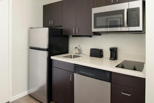 TownePlace Suites by Marriott Slidell - image 2
