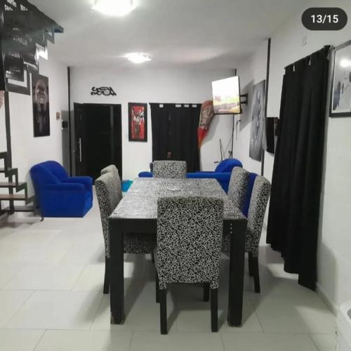 Doña LoIa (Dona LoIa) in San Roque