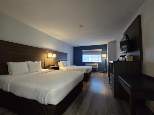 圖萊爾品質酒店及套房 (Quality Inn & Suites Tulare) in 圖萊里