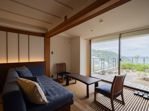 IZU RETREAT ATAWAGA SUIKO by Onko Chishin – Higashiizu, KY