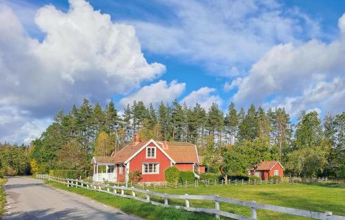 . Awesome Home In Söderåkra With Wifi