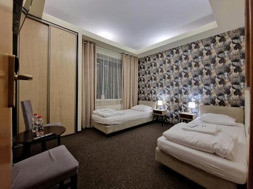 Helvetia Plus B&B - PRIVATE ROOMS and APARTMENTS, Varsovie
