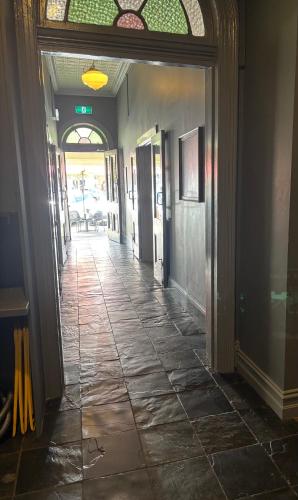 ทางเข้า, Echuca Hotel in เอชูกา