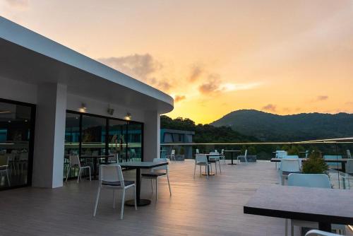 烏托邦閣樓公寓式酒店 – 由薩拜沙酒店管理 (Utopia Loft Aparthotel by Sabai Sands ) in 奈漢海灘