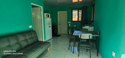 ห้องครัว, Hiniavai Lodge in อติฮา