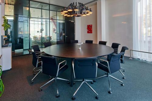 citizenM Menlo Park, San Mateo