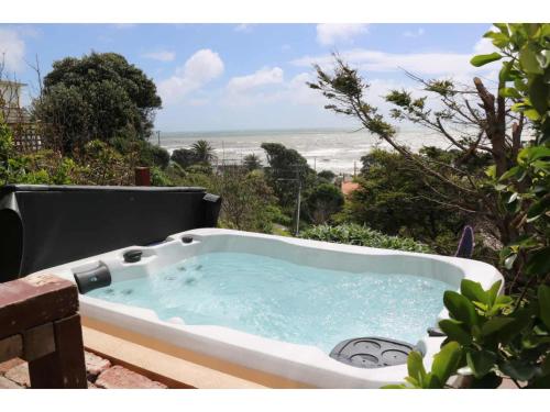 ทัศนียภาพภายนอกโรงแรม, Ocean Breeze Cottage - Paekakariki Holiday Home in เปคาคาริกิ