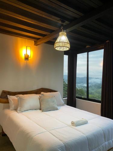 Montearroyo Gualea lodge in Nanegalito