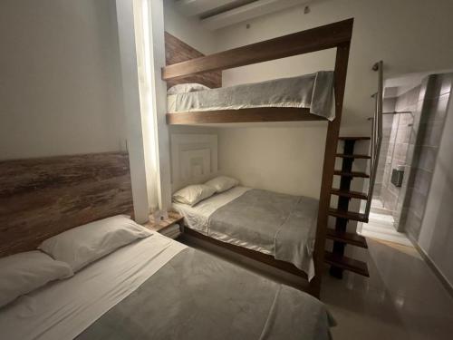 3 double beds