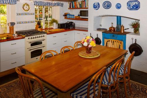 The Olives Heritage House in Yankalilla