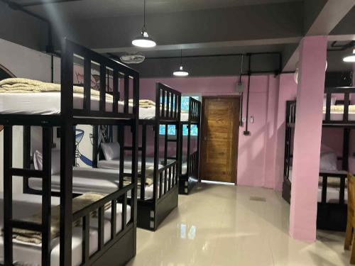 Blanco Central, Phi Phi