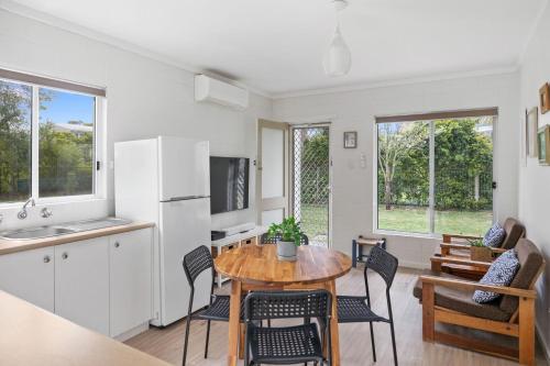 Free night! Pay for 2 stay for 3 at Wonky Pine in Narrawallee