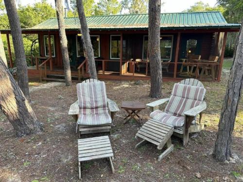 A szálláshely kívülről, Rustic Vacation Rental with a Charming Dock in Ocala National Forest, Florida in Astor