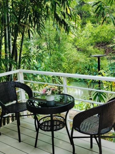 สวนเพื่อคุณ รีสอร์ทแอนด์แคมป์ปิ้ง in Sikhio