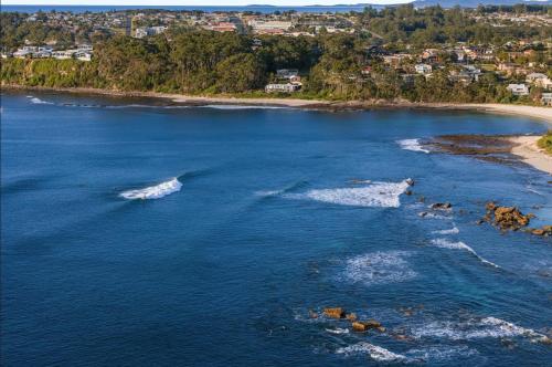 Beach, Mollymook Ocean View Motel - Welcoming Guests 18 Years and Older in Mollymook