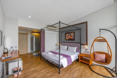 room detail thumbnail 0