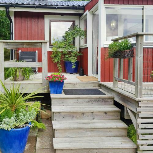 A szálláshely kívülről, Newly Renovated Cottage With Sea View In Säckebäck (Newly Renovated Cottage With Sea View In Sackeback) in Stenugsund