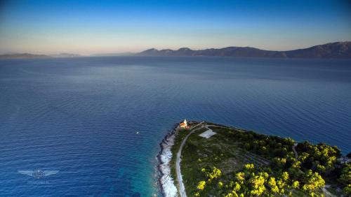 Guest House Sucuraj - image 4