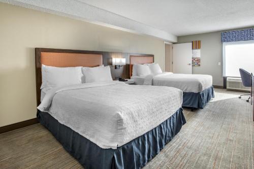 2 double beds