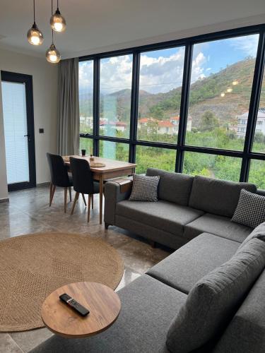 周邊環境, Mirşah Suit (Mirsah Suit) in 達拉曼