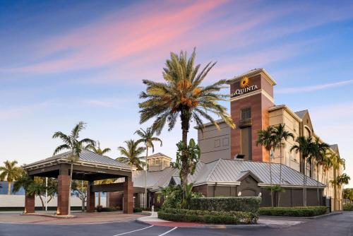 La Quinta by Wyndham Miami Airport West - image 8