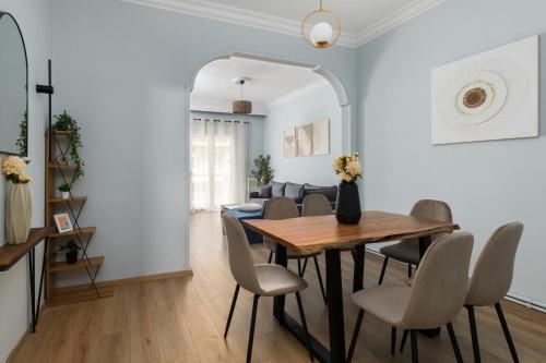 Houseloft Thess City Nest – khách sạn tại Quận Faliro